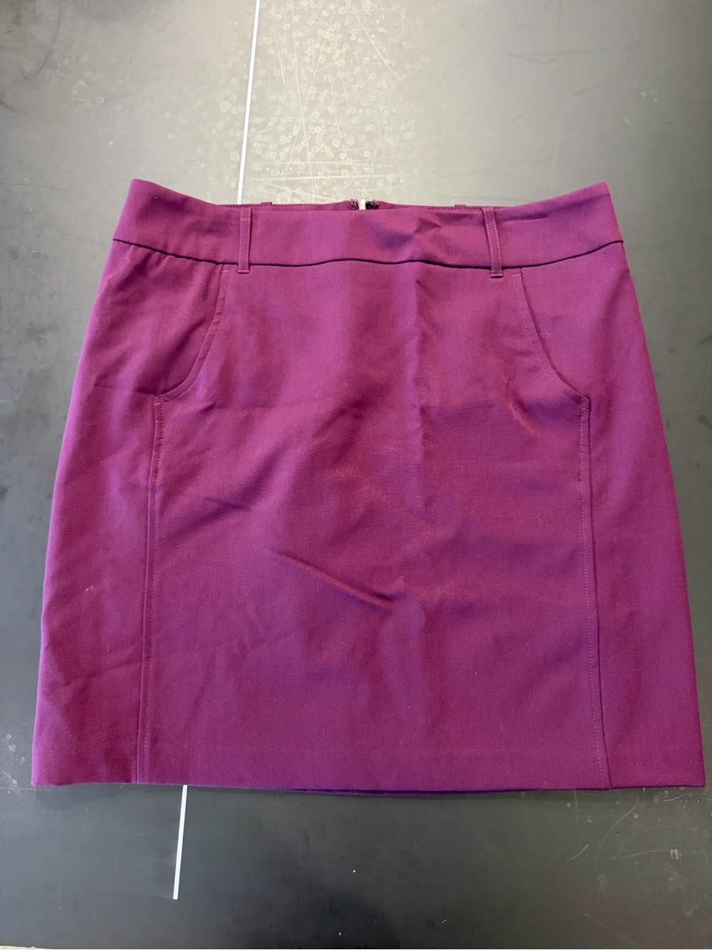 Daisy Fuentes Magenta Mini Pencil Skirt